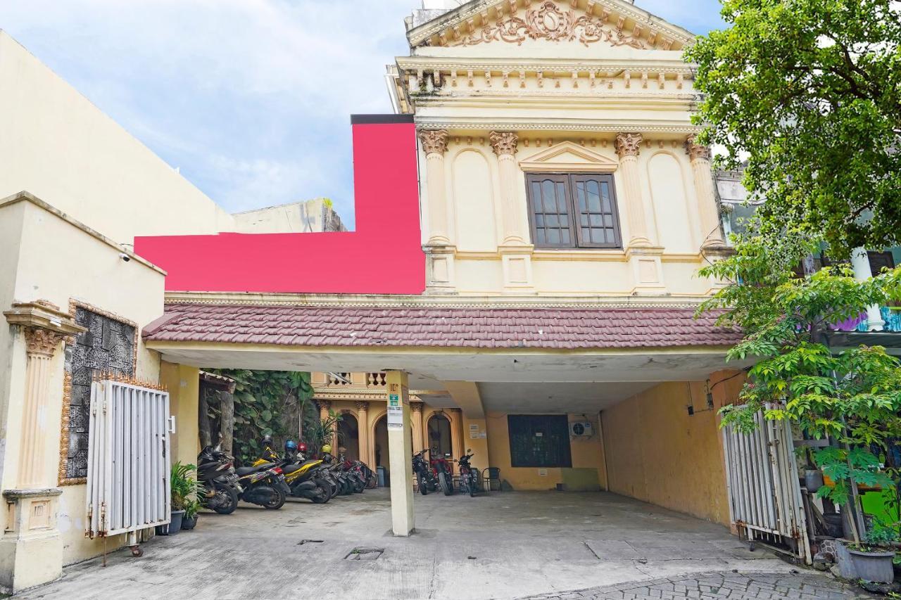 Oyo 91390 Kost Grand Royal Elite Hotel Surabaya Luaran gambar