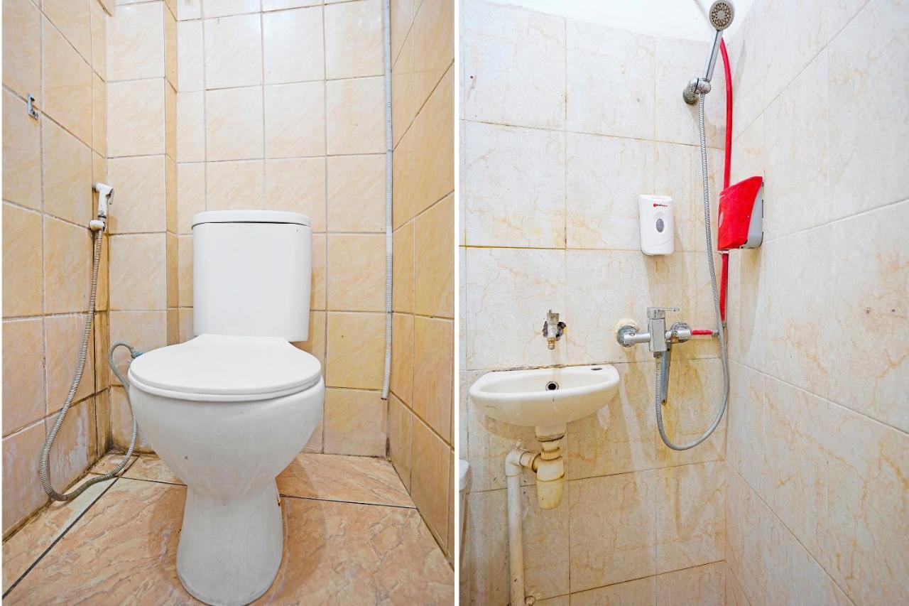 Oyo 91390 Kost Grand Royal Elite Hotel Surabaya Luaran gambar
